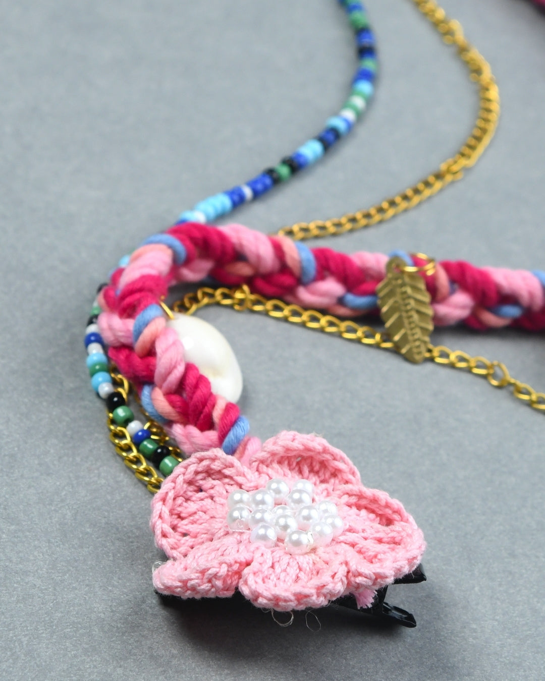Beaded Chain With Crochet Flower Hairclips - Pink