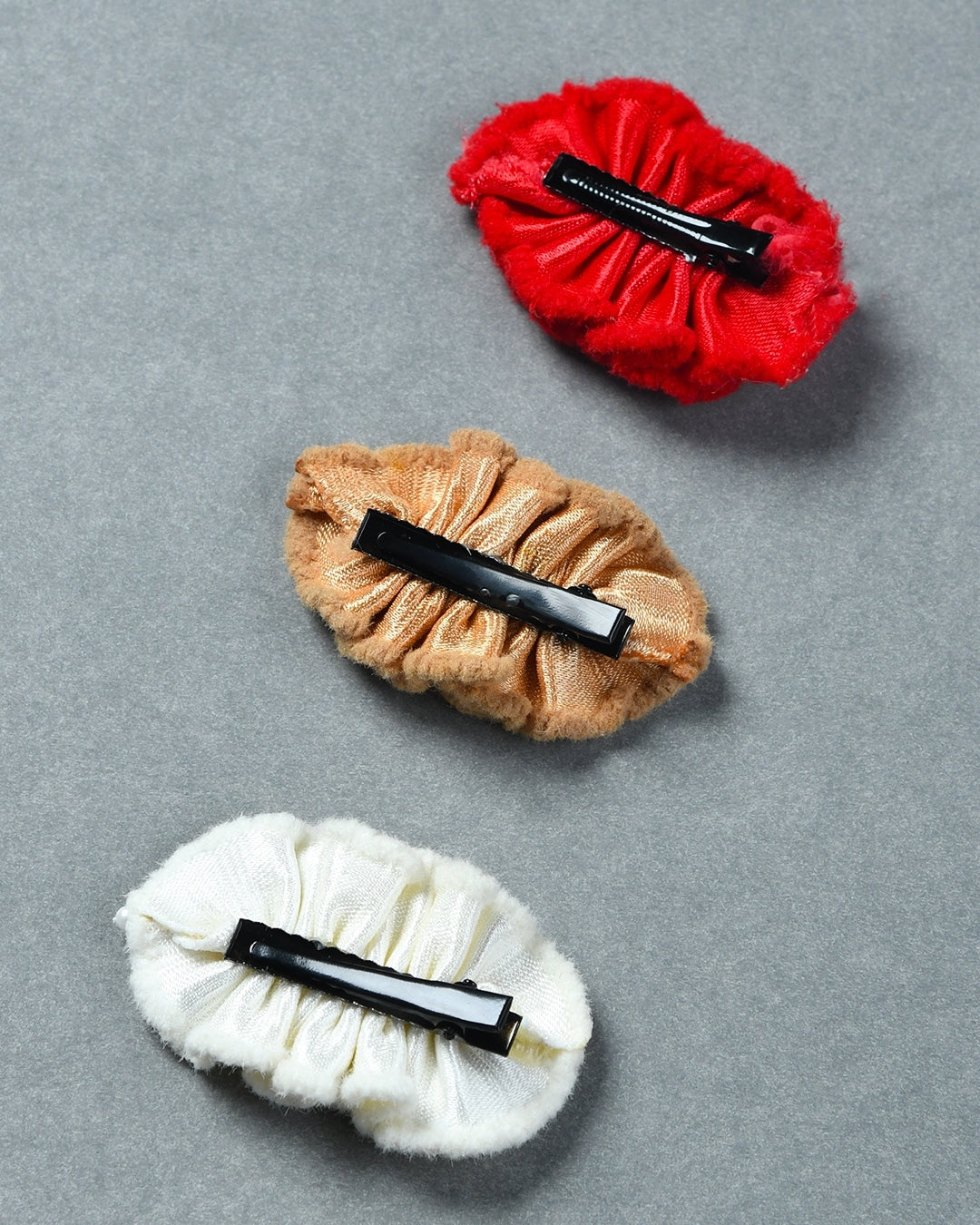 Pack Of 2 Pearl Embellished Velvet Hairclips - Multicolor