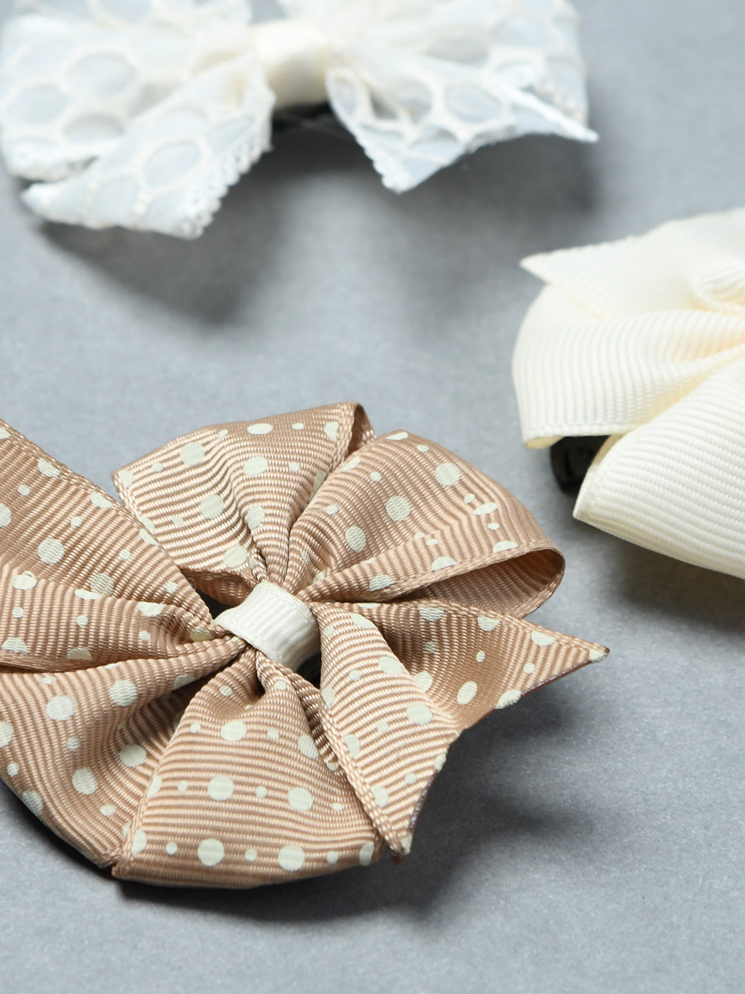 Pack of 3 Multicolour Girls Cute Bow Hair Clips with Pearl