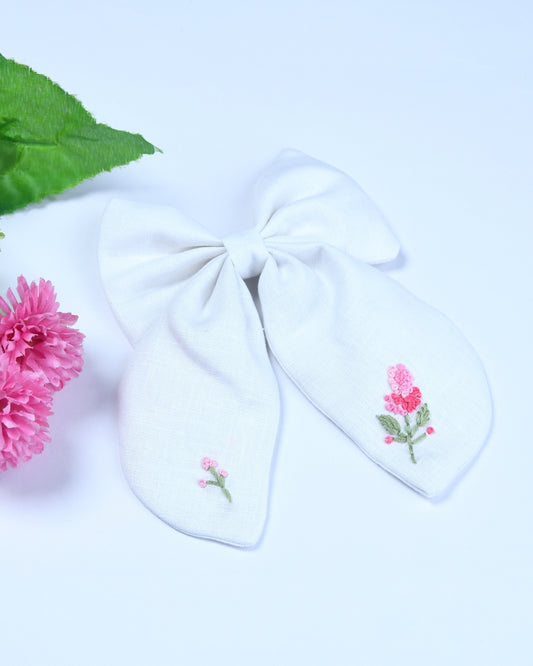 Linen Embroided Bow Hairclip - White