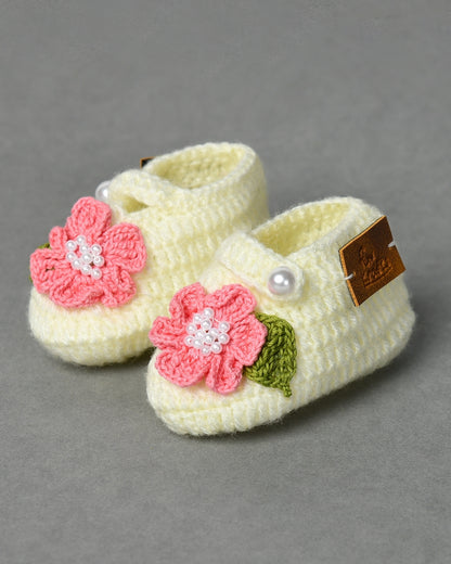 Off White Handmade Floral Woollen Baby Booties