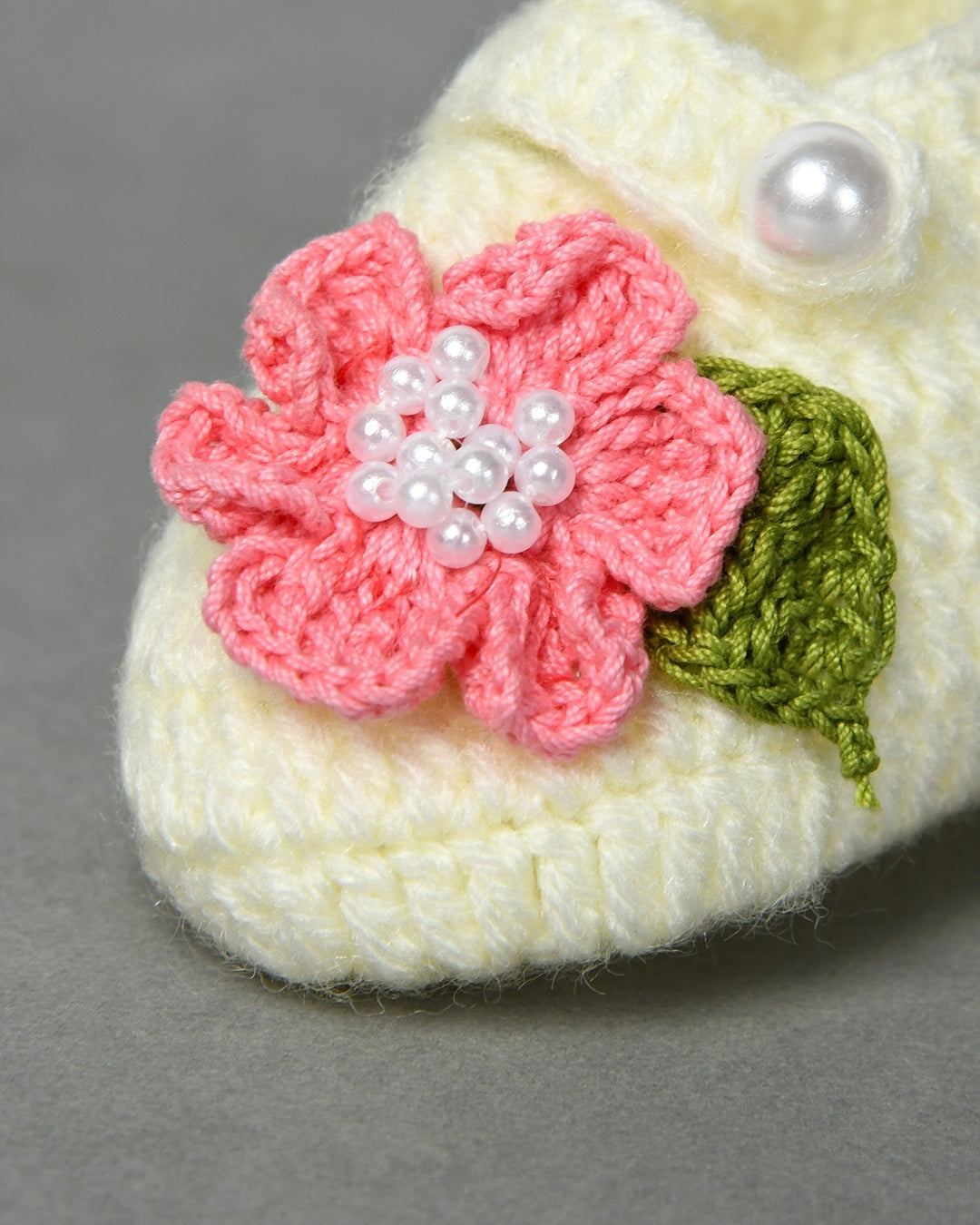 Off White Handmade Floral Woollen Baby Booties