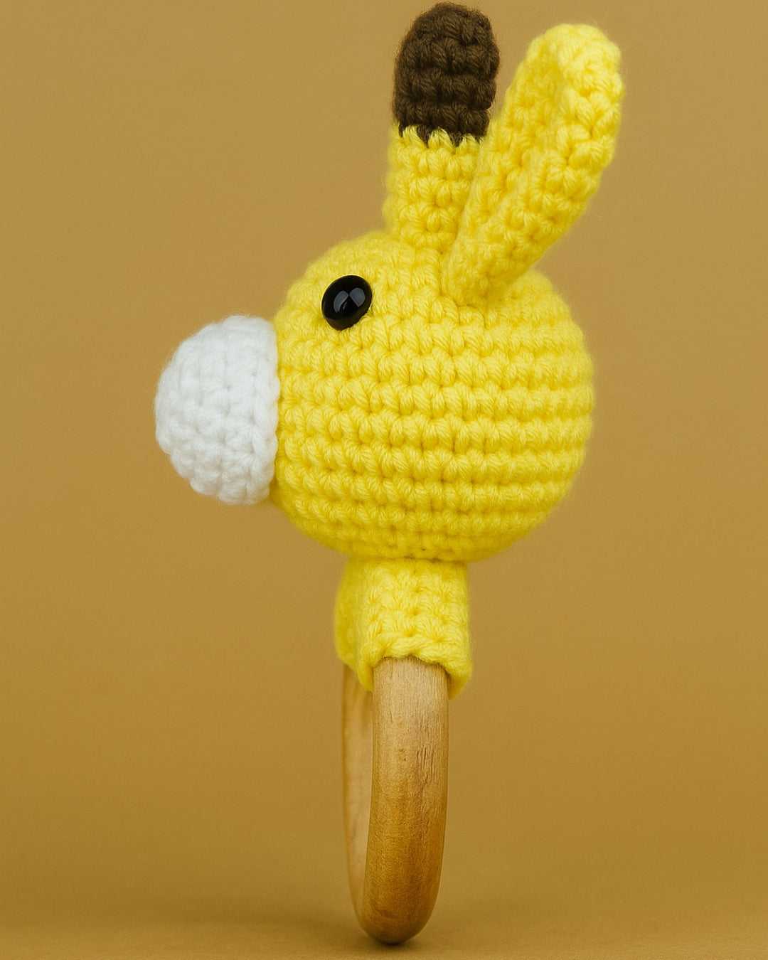 Giggles Giraffe Shaped Rattle Toy in Soft Yarn for Infants