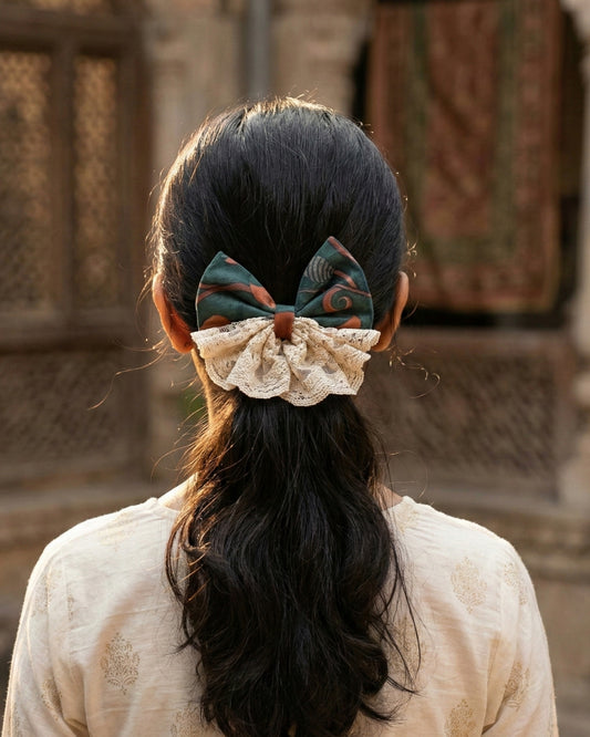 Multicolor Velvet & Lace Bow Alligator Hairclip