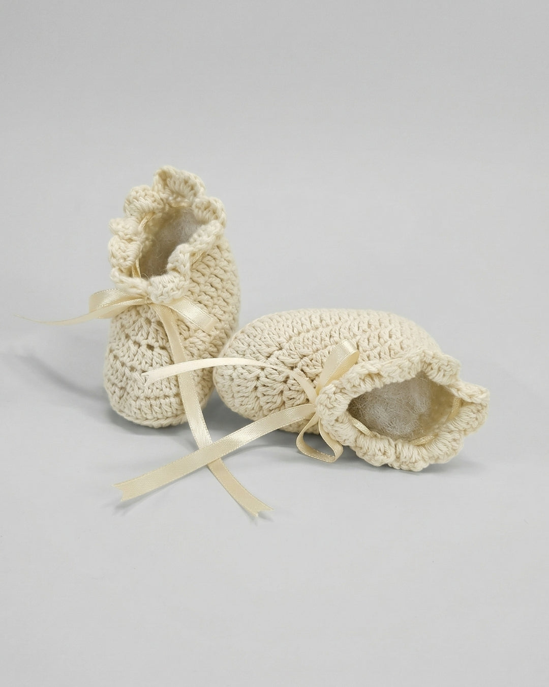 Off White Bow Design Handmade Organic Cotton Booties for Girls