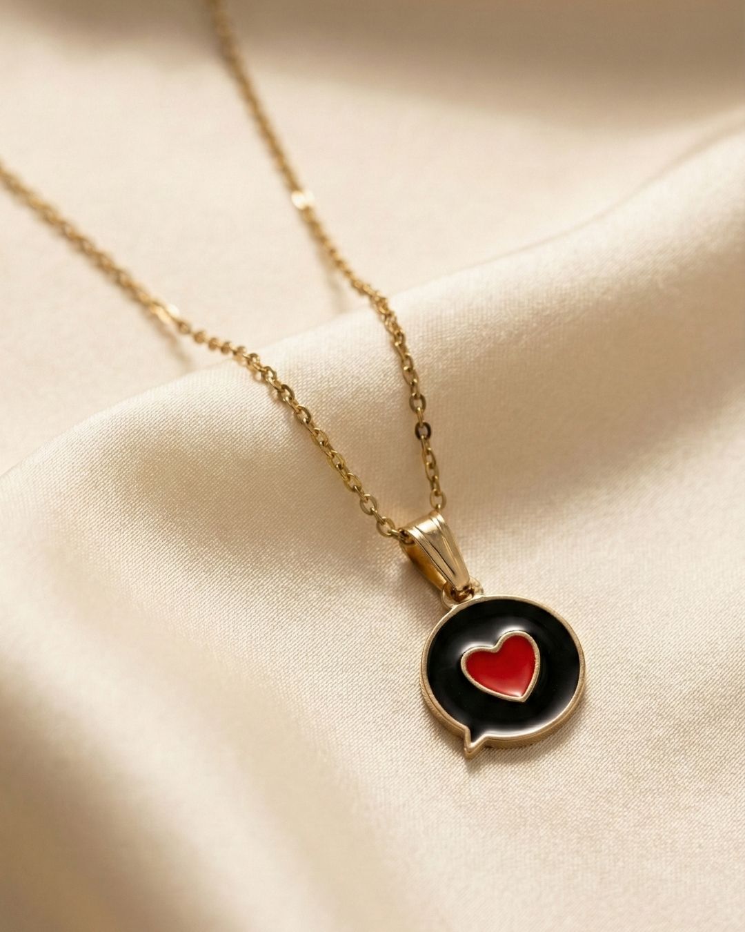 Delicate Black & Red Heart Pendant Necklace Jewelry Set for Girls