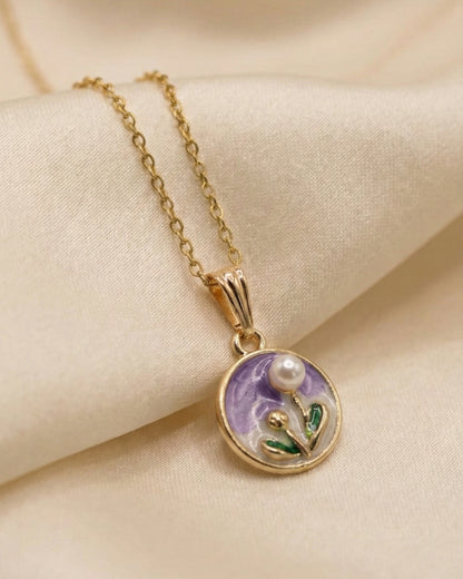 Cute Embellishment Pendant With Chain