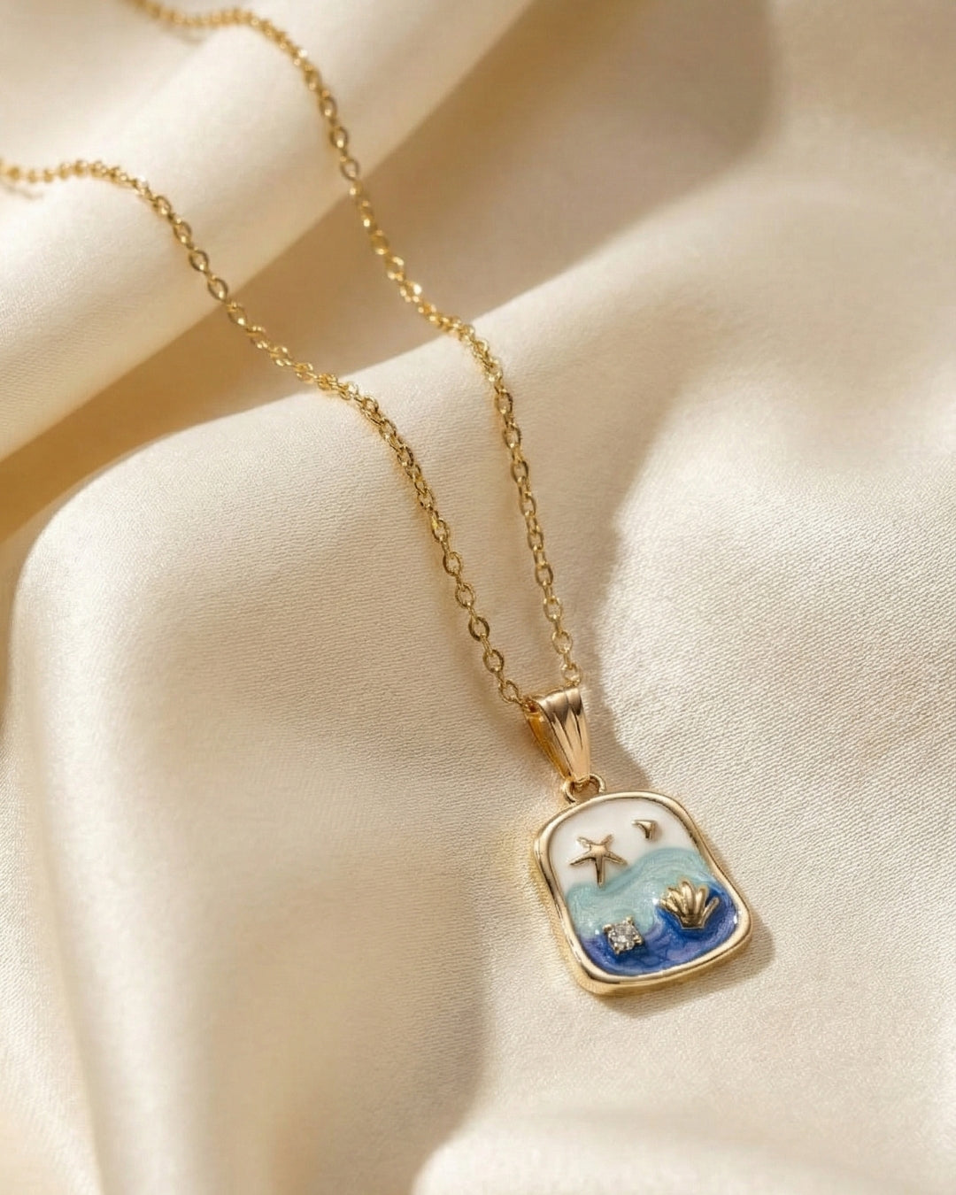 Star Embellishment Pendant With Chain