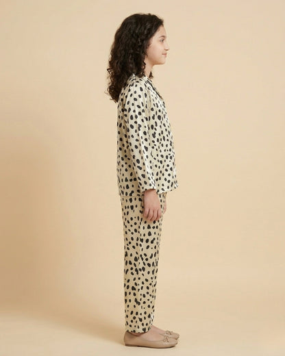Off White Satin Printed Full Sleeves Collar Night Suit for Girls