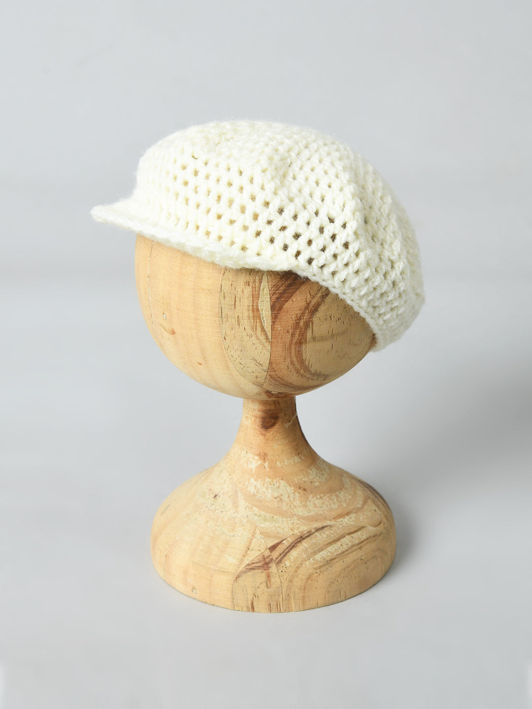 Off White Handmade Woollen Golf Cap for Boys